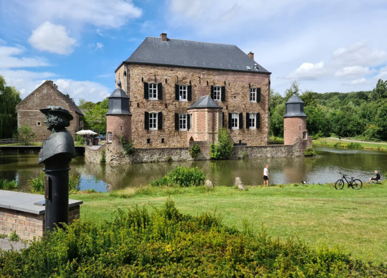Kasteel Cleyhem, Belgium